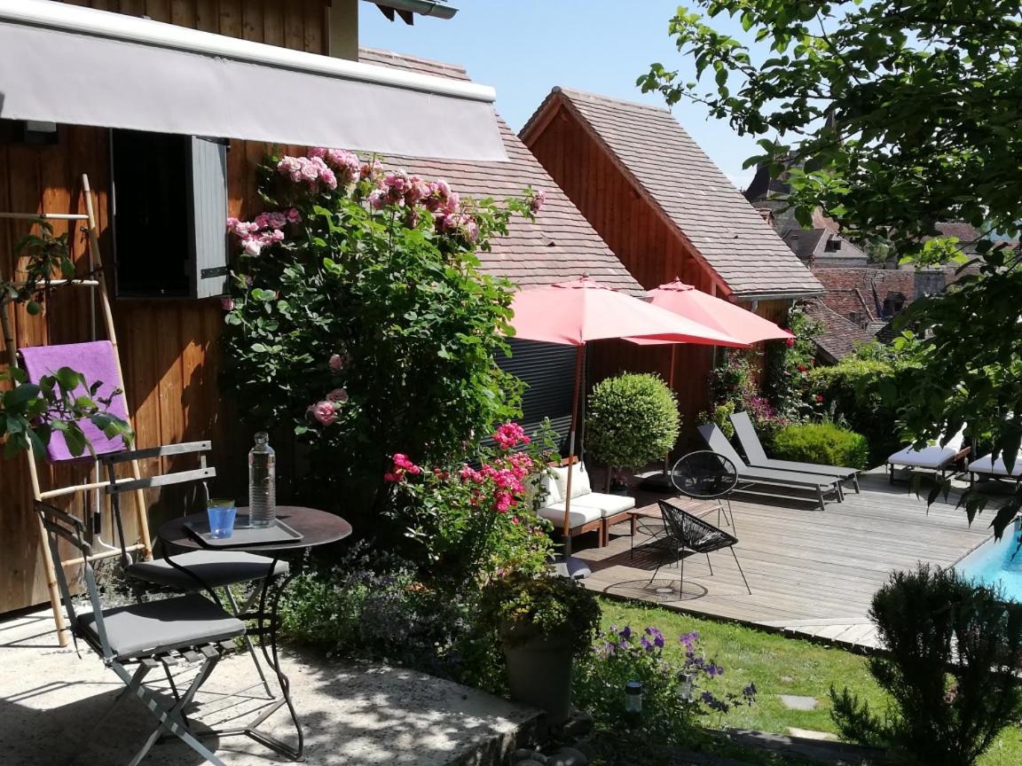 Les Perluetes Hotel Carennac Luaran gambar